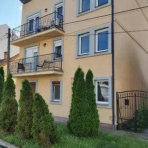 Apartman Place, Hajdúszoboszló