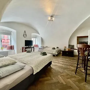 Nicolas Apartman Prága